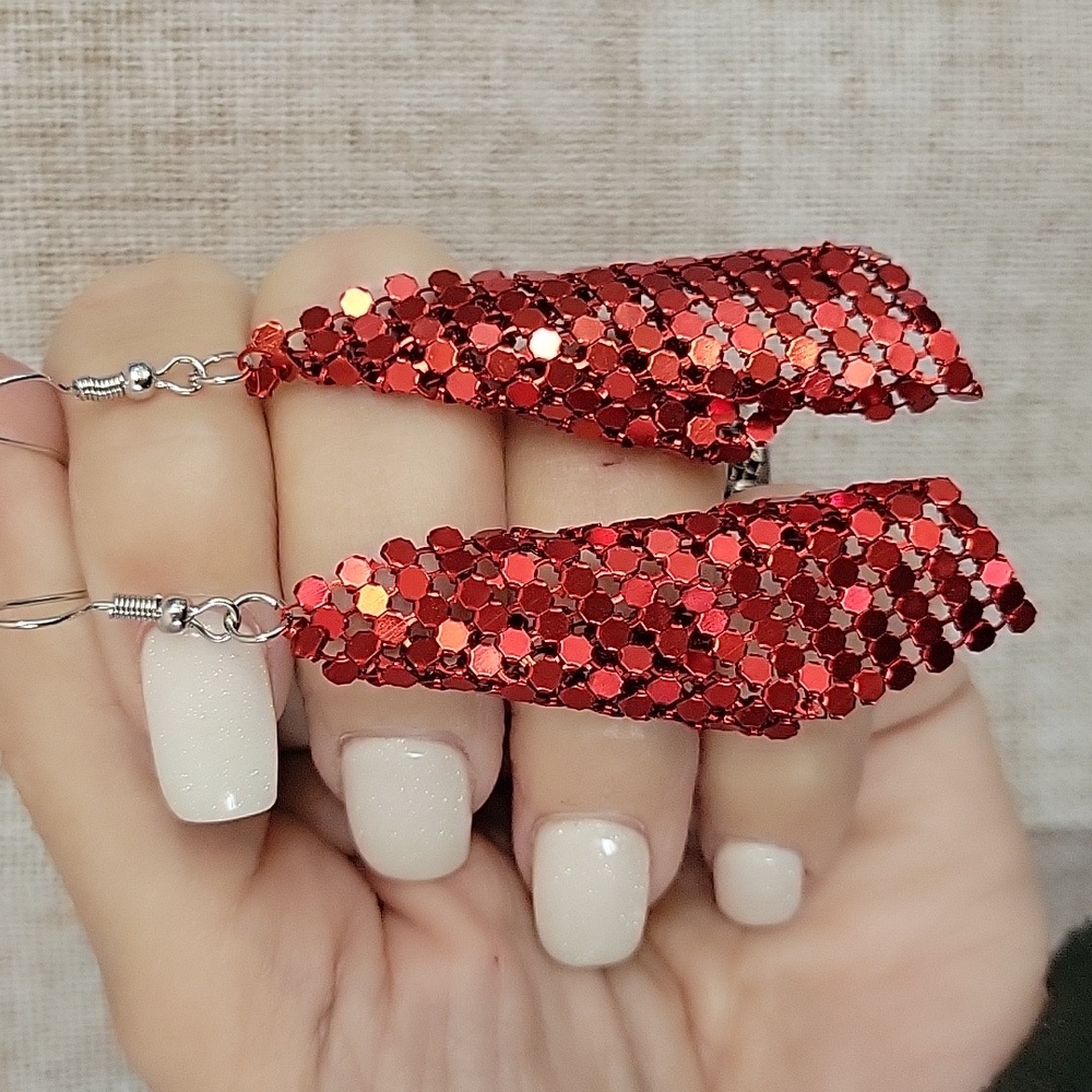 RED SLINKY MESH CHAINMAIL SHIMMER EARRINGS